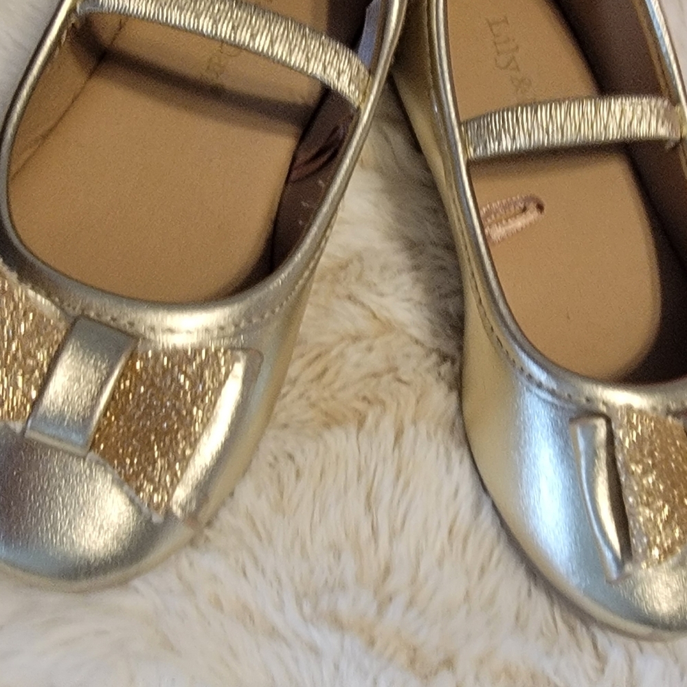 Shoes - Picture 6 of 10